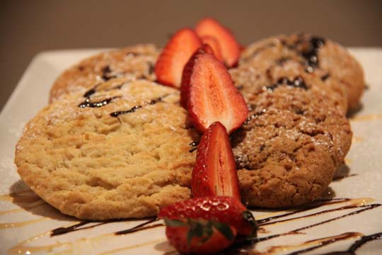 cookies and strawberies