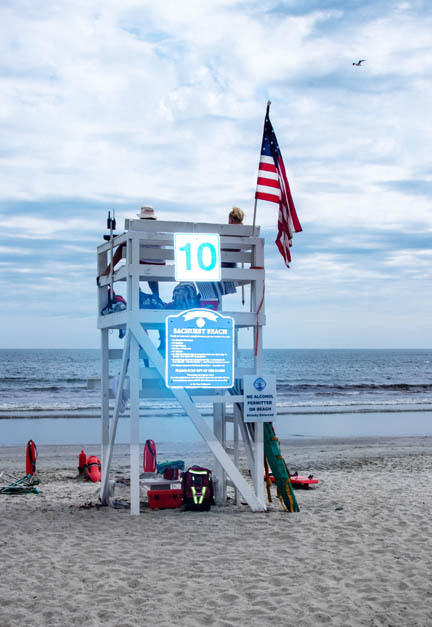 Lifeguard chair at 2nd beach 7070