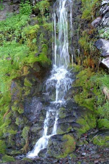 or_mountain waterfall
