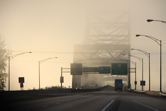 fog crossing in to wv